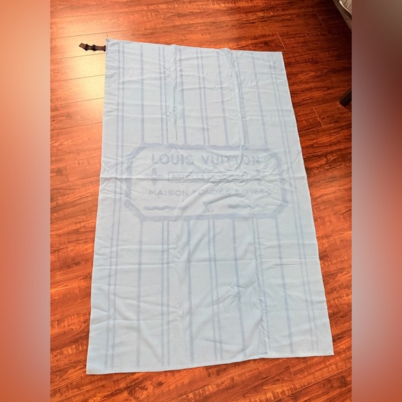 Louis Vuitton Light Blue Beach Collection Towel - Picture 1 of 5